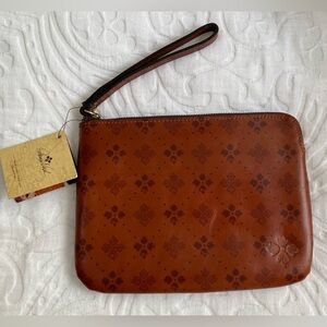 Patricia Nash Cassini Wristlet